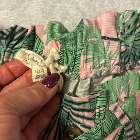 NWT Jessica Simpson tropical print dressy vacation shorts. Sz large. - Picture 7 of 13